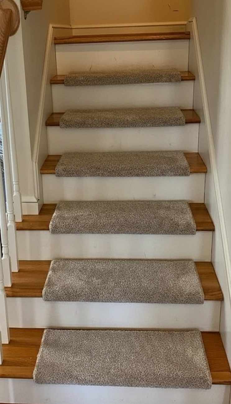 Taupe nylon treads – townhouse